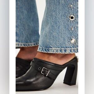 New Free People Black Leather Date Night Heeled Mules Shoes sz 8.5